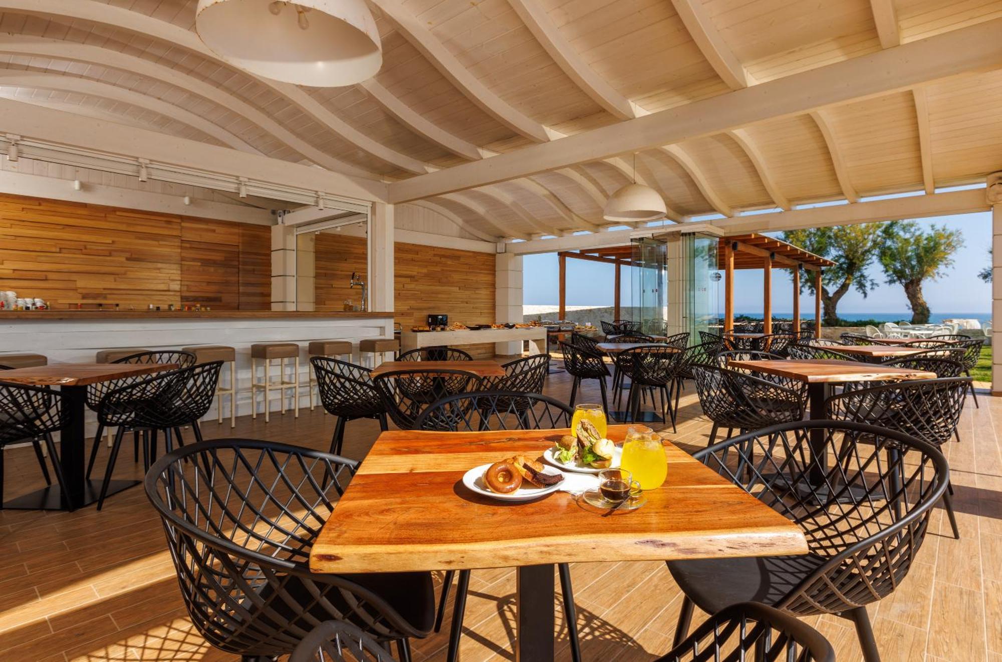 Malia Bay Beach Hotel & Bungalows Exterior foto