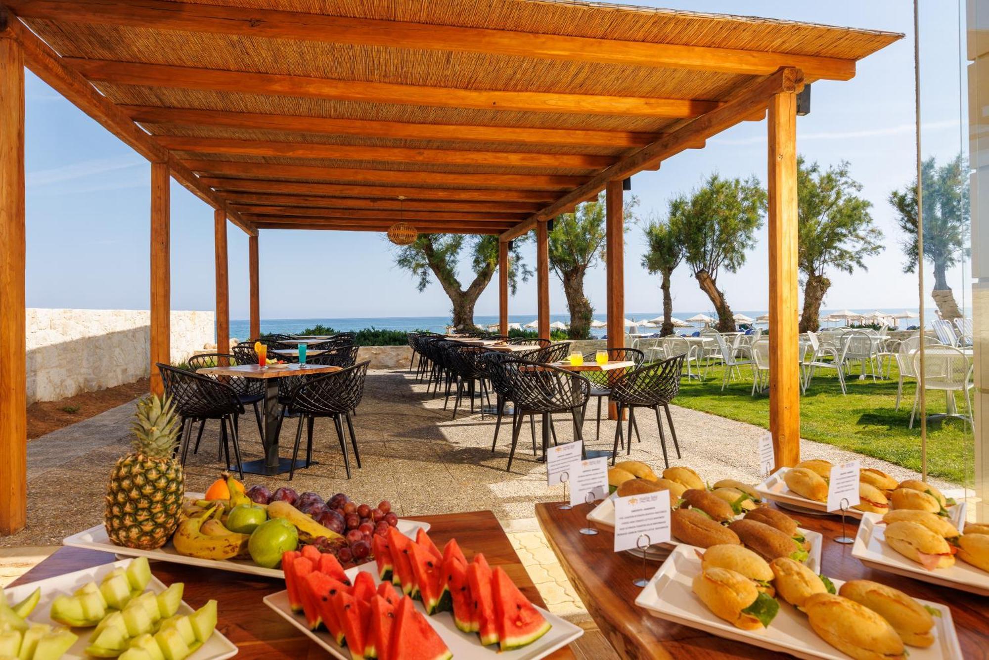 Malia Bay Beach Hotel & Bungalows Exterior foto