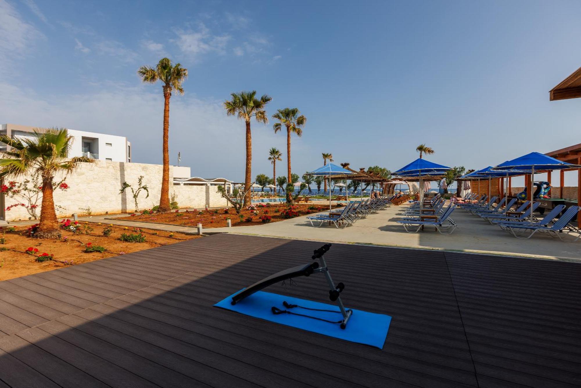 Malia Bay Beach Hotel & Bungalows Exterior foto