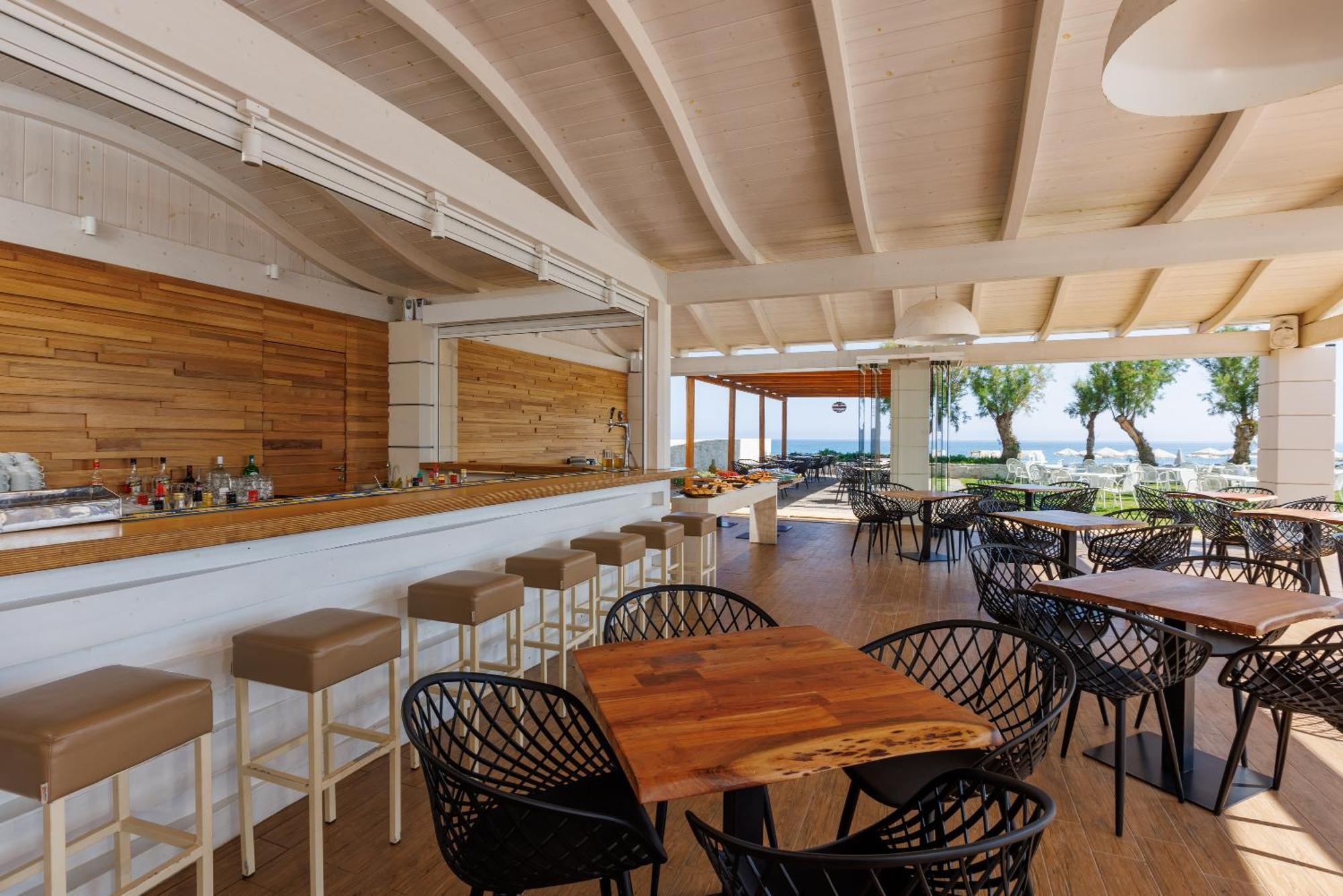 Malia Bay Beach Hotel & Bungalows Exterior foto