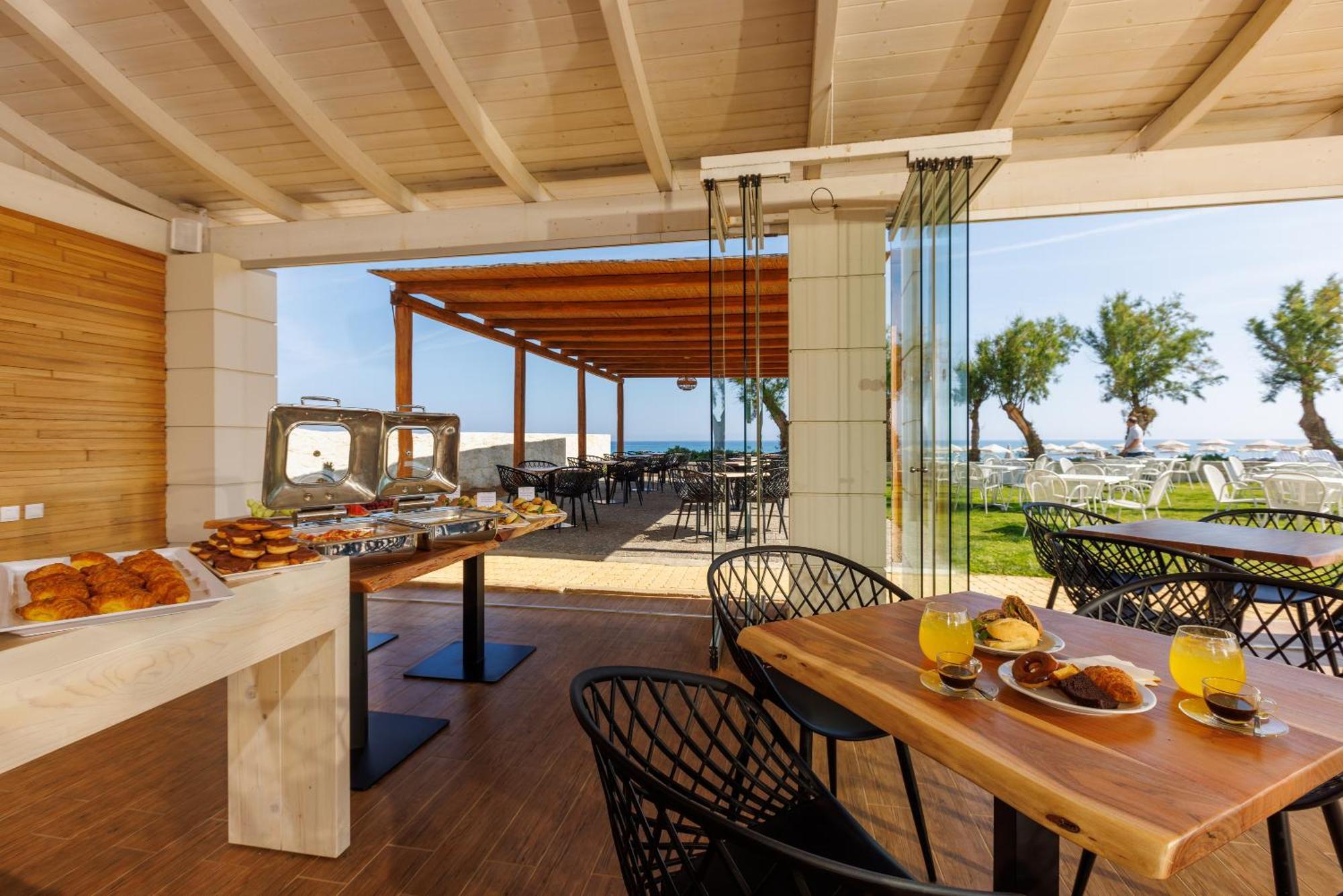 Malia Bay Beach Hotel & Bungalows Exterior foto