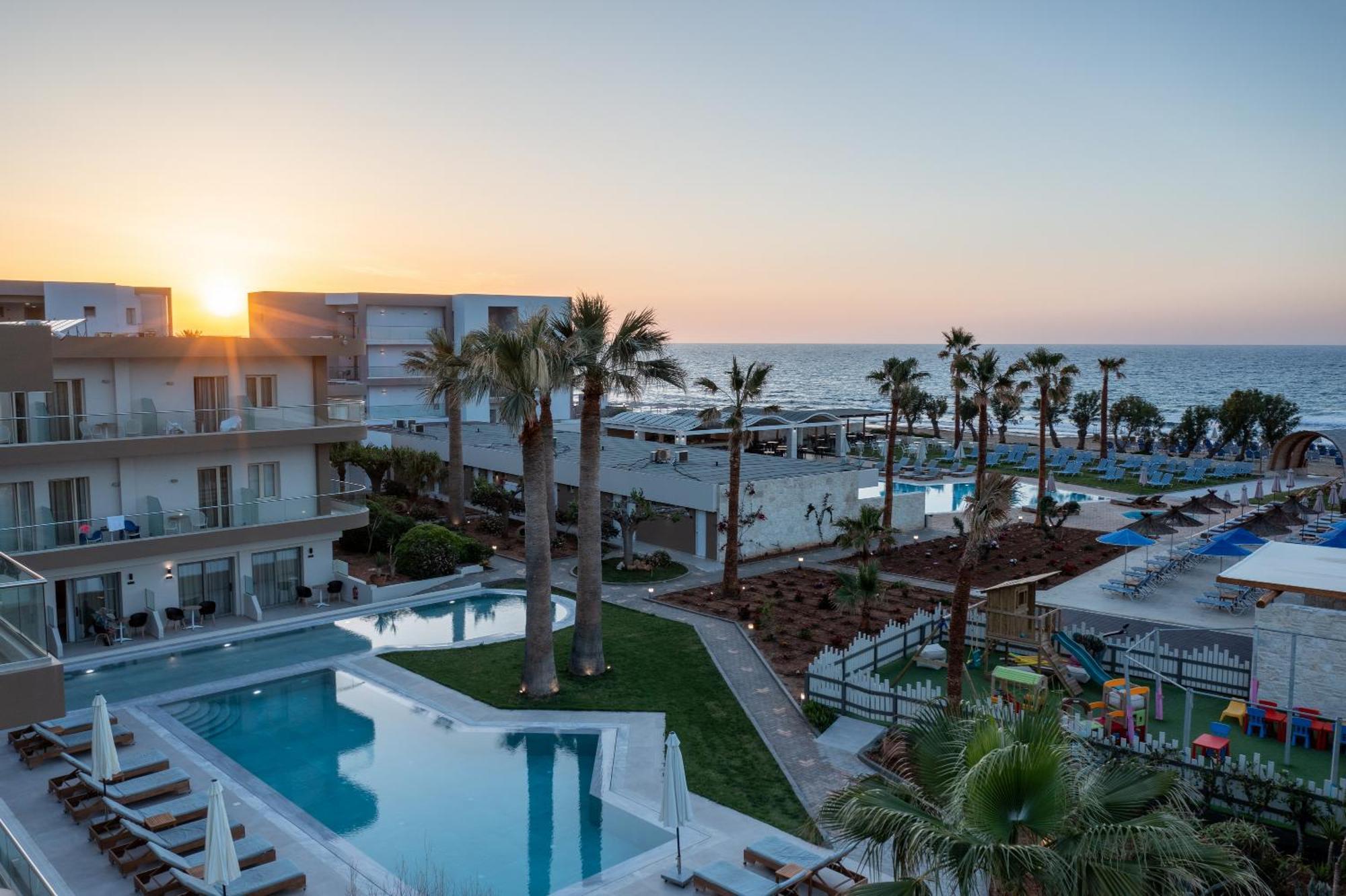 Malia Bay Beach Hotel & Bungalows Exterior foto