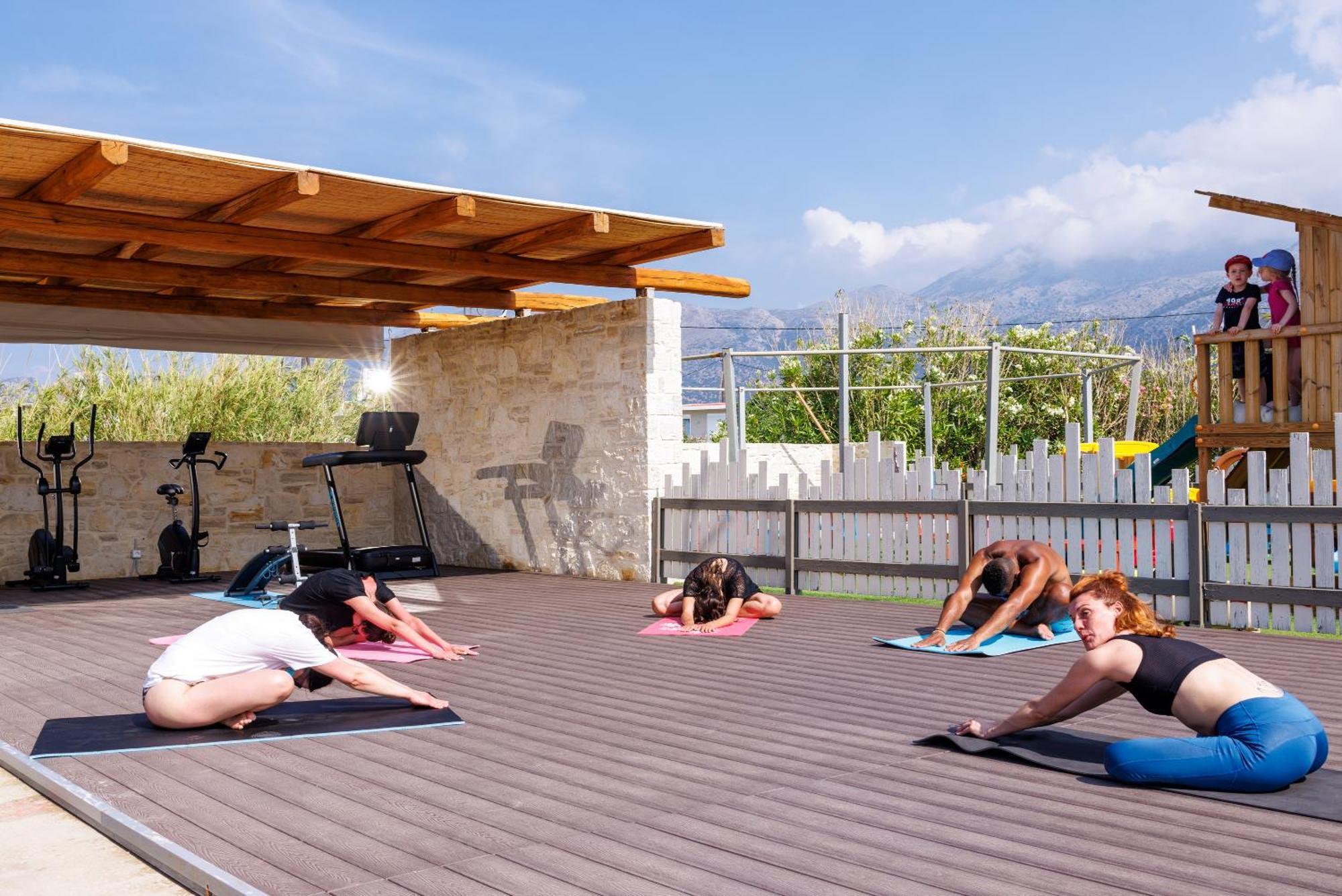 Malia Bay Beach Hotel & Bungalows Exterior foto