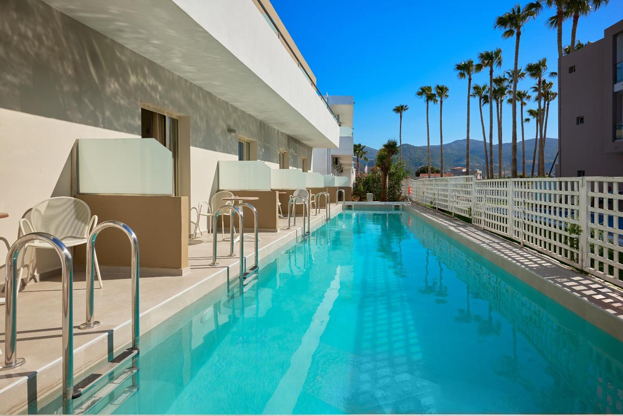 Malia Bay Beach Hotel & Bungalows Exterior foto