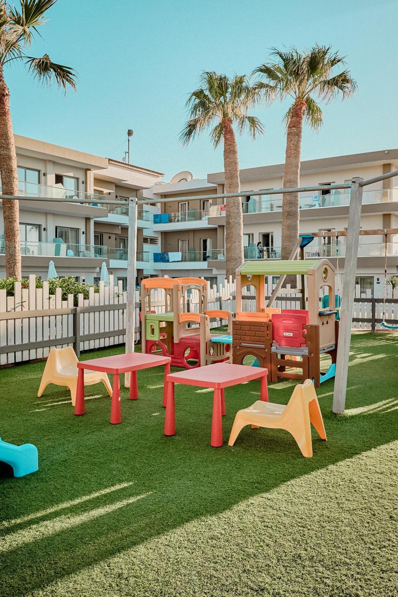 Malia Bay Beach Hotel & Bungalows Exterior foto